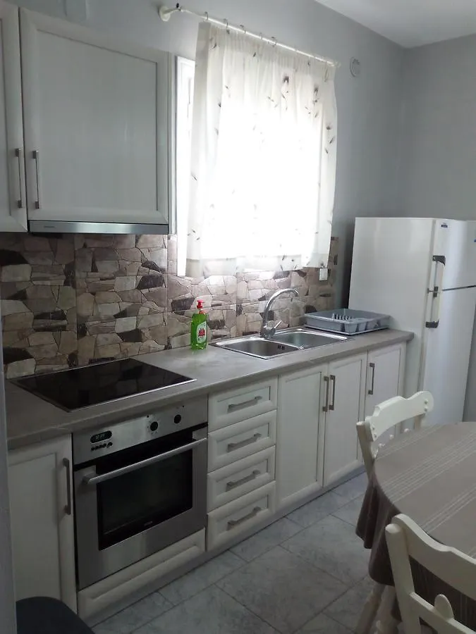 公寓 美克尼安小屋公寓 阿诺梅拉